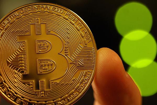 比特币涨100美金 比特币涨100美金多少