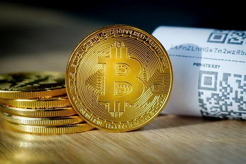 比特币依靠什么赚钱 比特币依靠什么赚钱的
